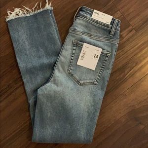 Brand new never worn vervet jeans size 25